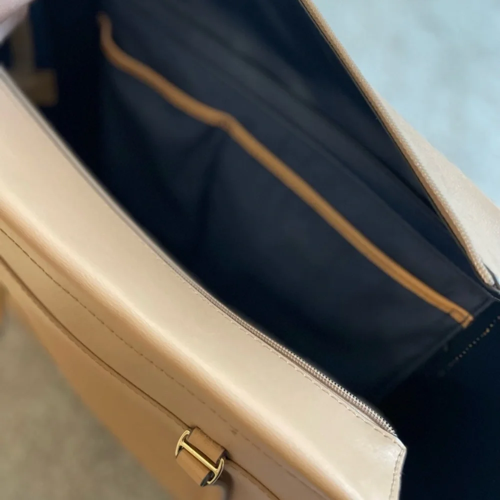 Tory Burch Parker Tote in Cardamom - Picture 9 of 12